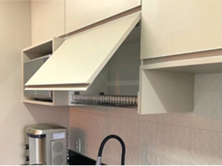 Kitchen overhead cabinet for wall-mounted storage