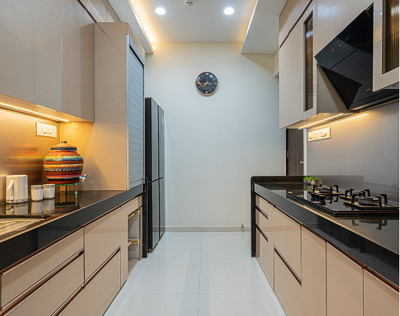 Parallel kitchen for efficient cooking and meal prep